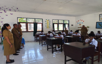 Senin Penuh Semangat: USBK SMAN 1 Ambal berjalan lancar