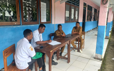 Verifikasi Bansos PKH di SMANSA Ambal, Pastikan Anak Putus Sekolah Terdata